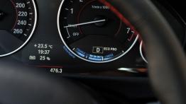 BMW serii 3 ActiveHybrid - obrotomierz