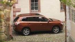 Mitsubishi Outlander III - widok z góry