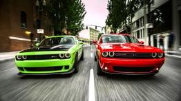 Dodge Challenger SRT Hellcat (2015) - widok z przodu