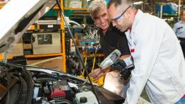 Nissan Pulsar (2014) - taśma produkcyjna