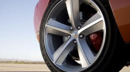 Dodge Challenger SRT8 - koło