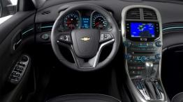 Chevrolet Malibu 2013 - kokpit