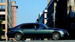 BMW Seria 7 - prawy bok