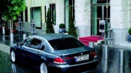 BMW Seria 7 - widok z tyłu