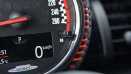 Mini John Cooper Works 2015 - zestaw wskaźników