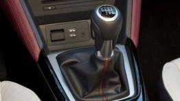 Mazda CX-3 SKYACTIV-G AWD (2015) - dźwignia zmiany biegów