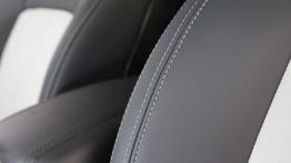 Kia Sportage III Facelifting (2014) CRDi 16V - fotel kierowcy, widok z przodu