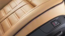 Opel Cascada - sterowanie podgrzewaniem foteli