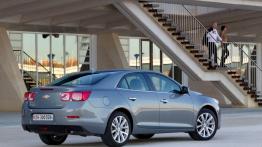 Chevrolet Malibu 2013 - widok z tyłu