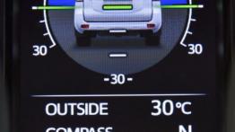 Toyota Land Cruiser 2.8 D-4D (2016) - zestaw wskaźników na desce rozdzielczej