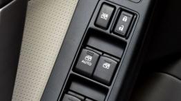 Subaru Forester IV - wersja europejska - sterowanie w drzwiach