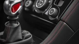 Peugeot RCZ R (2013) - konsola środkowa