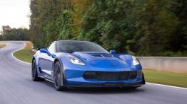 Chevrolet Corvette C7 Z06 (2015) - widok z przodu
