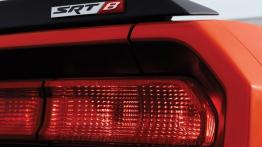 Dodge Challenger SRT8 - prawy tylny reflektor - wyłączony