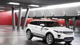 Range Rover Evoque - wersja 3-drzwiowa - przód - reflektory włączone