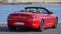 BMW 650i Cabrio F12 Facelifting (2015) - widok z tyłu