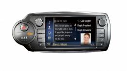 Toyota Yaris III Facelifting (2014) - panel systemu multimedialnego