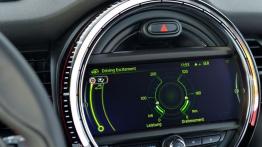 Mini John Cooper Works 2015 - ekran systemu multimedialnego