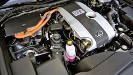 Lexus GS IV 300h (2014) - silnik