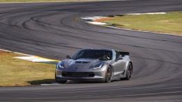 Chevrolet Corvette C7 Z06 (2015) - widok z przodu