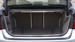 BMW serii 3 ActiveHybrid - bagażnik