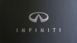 Infiniti Q50 2.0 Turbo (2014) - fotel kierowcy, widok z przodu