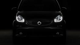 Smart fortwo III (2015) - przód - reflektory włączone