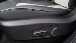 Kia Sportage III Facelifting (2014) - sterowanie regulacją foteli