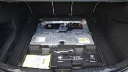 BMW serii 3 ActiveHybrid - bagażnik - inne ujęcie