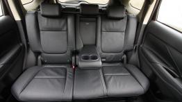 Mitsubishi Outlander III - tylna kanapa
