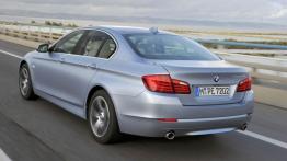 BMW serii 5 ActiveHybrid - widok z tyłu