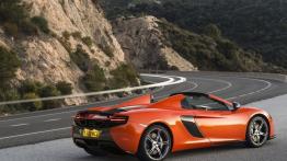 McLaren 650S Spider (2014) - widok z tyłu