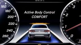 Mercedes klasy S Coupe (2014) - komputer pokładowy