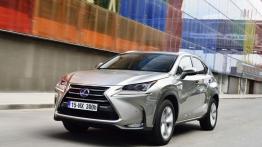 Lexus NX 300h (2014) - widok z przodu