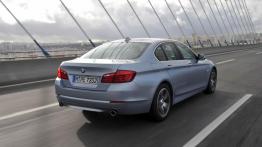 BMW serii 5 ActiveHybrid - tył - inne ujęcie