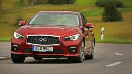 Infiniti Q50 2.0 Turbo (2014) - widok z przodu