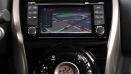 Nissan Micra K13 Facelifting (2013) - konsola środkowa