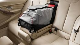 BMW serii 3 ActiveHybrid - tylna kanapa