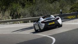 McLaren 650S Spider (2014) - widok z tyłu
