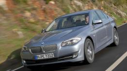 BMW serii 5 ActiveHybrid - przód - inne ujęcie