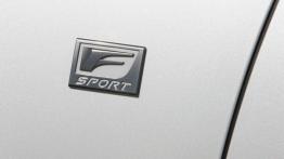 Lexus GS IV 450h F-Sport (2012) - emblemat boczny
