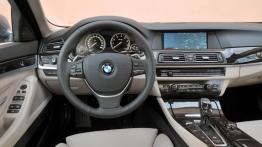 BMW serii 5 ActiveHybrid - kokpit