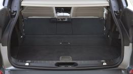 BMW serii 5 Gran Turismo F07 Facelifting (2014) - tylna kanapa złożona, widok z bagażnika
