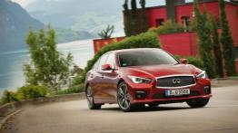 Infiniti Q50 2.0 Turbo (2014) - widok z przodu