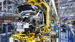 Mercedes klasy V (2014) - taśma produkcyjna