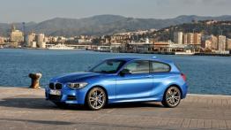 BMW M135i - lewy bok