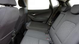 Hyundai ix20 - tylna kanapa złożona, widok z boku