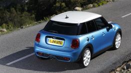 Mini Cooper S 2014 - wersja 5-drzwiowa - widok z góry