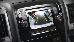 Fiat Ducato III Facelifting Furgon (2014) - ekran systemu multimedialnego