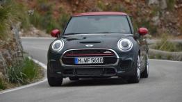 Mini John Cooper Works 2015 - widok z przodu